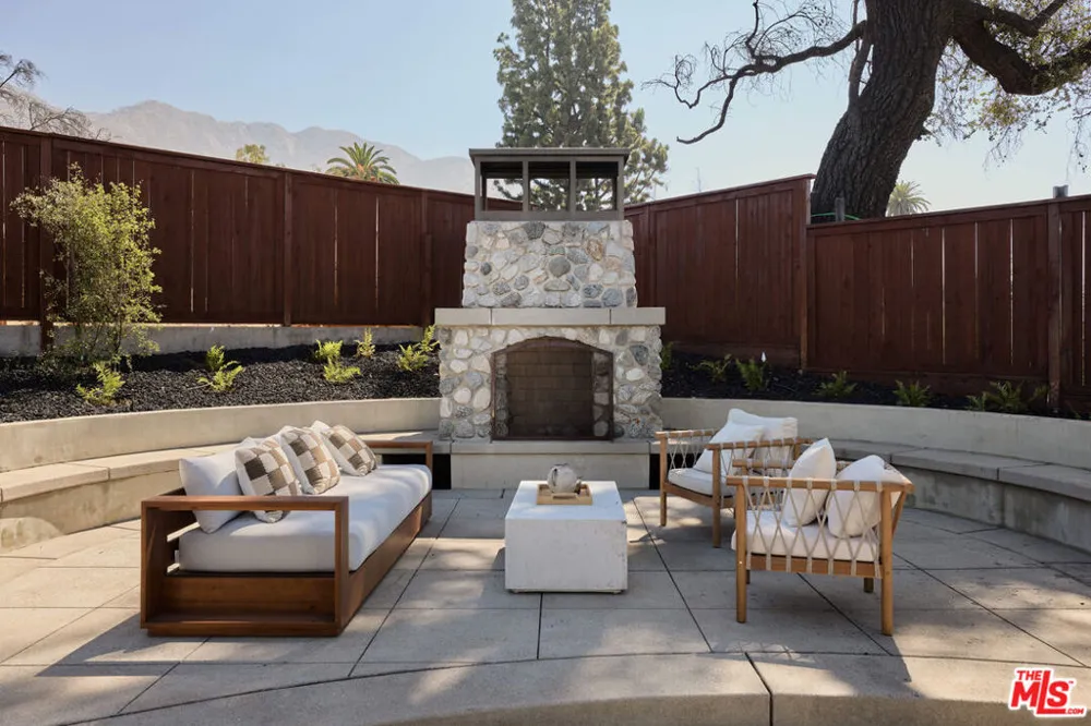 539 Punahou Street Altadena, CA 91001
