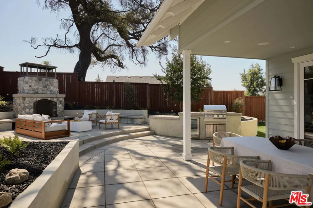 539 Punahou Street Altadena, CA 91001