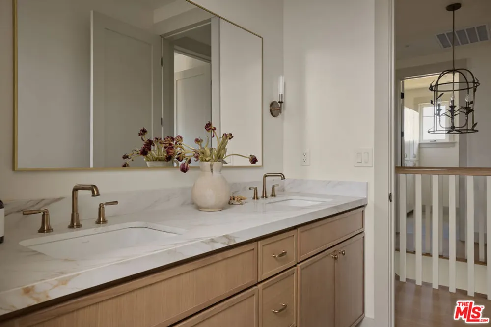 539 Punahou Street Altadena, CA 91001