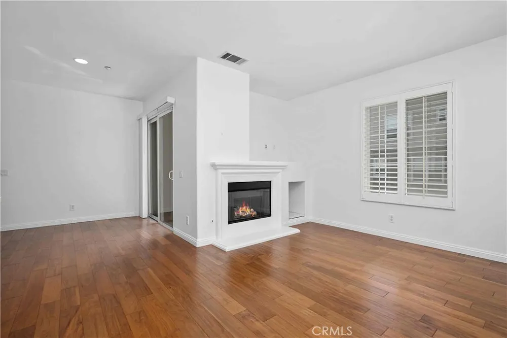 1216 Mcfadden Fullerton, CA 92833