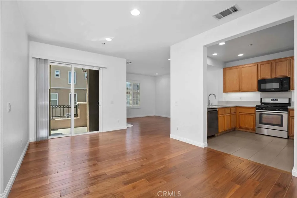 1216 Mcfadden Fullerton, CA 92833