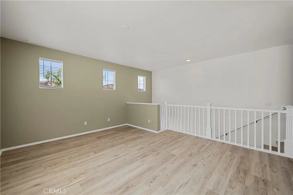 28454 Cascade Castaic, CA 91384