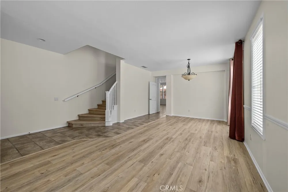 28454 Cascade Castaic, CA 91384