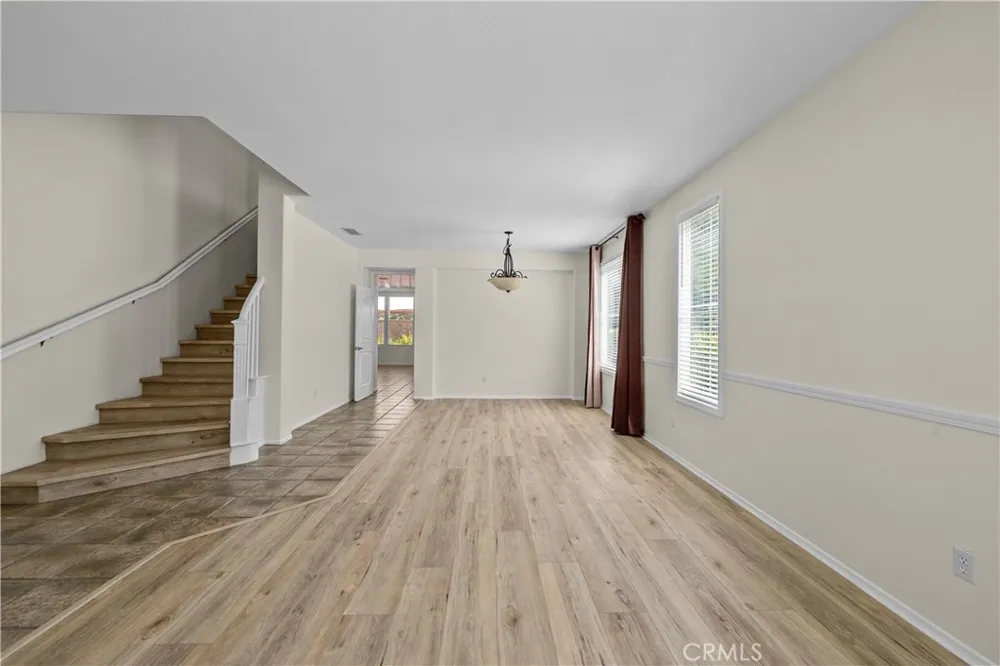 28454 Cascade Castaic, CA 91384
