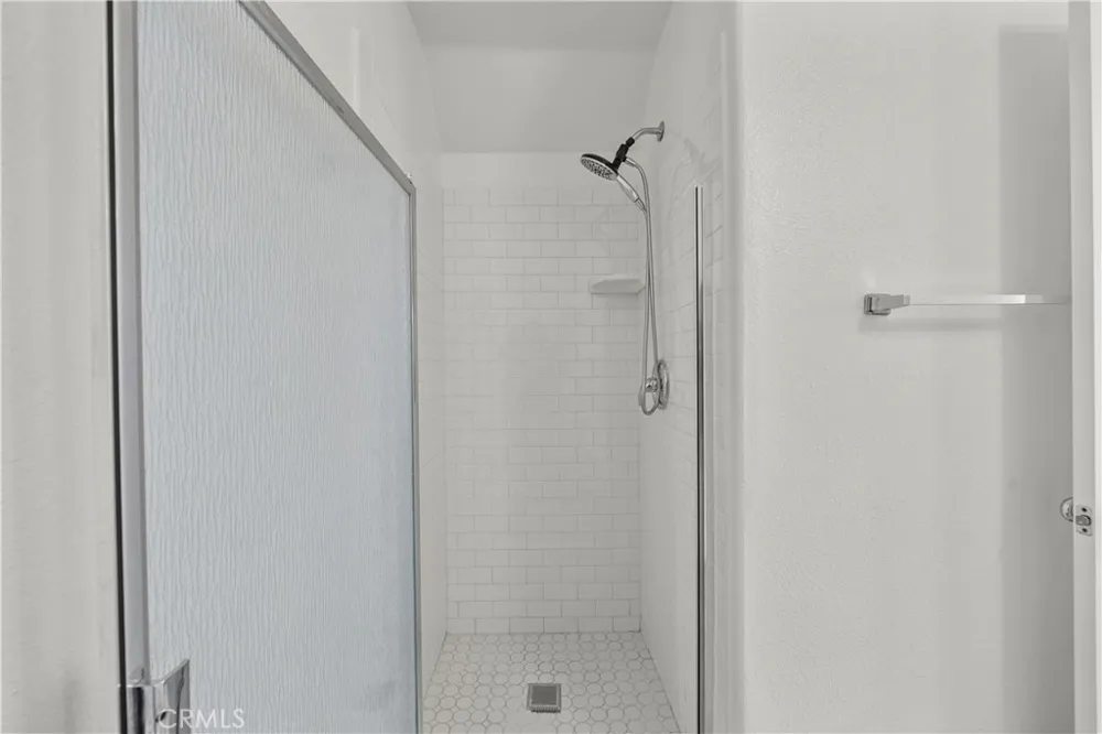 28454 Cascade Castaic, CA 91384