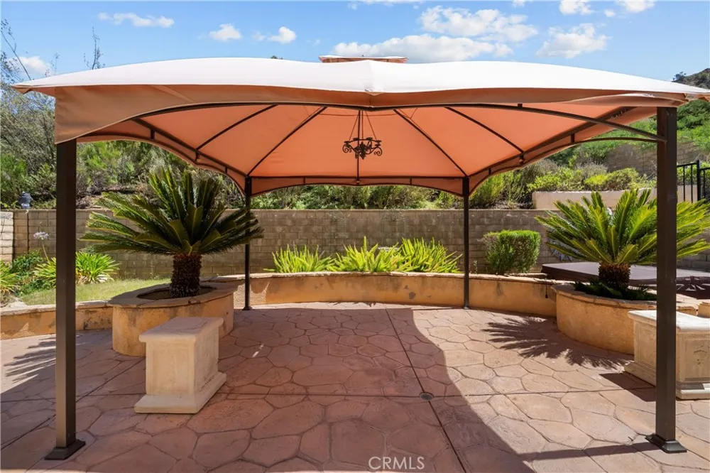 28454 Cascade Castaic, CA 91384