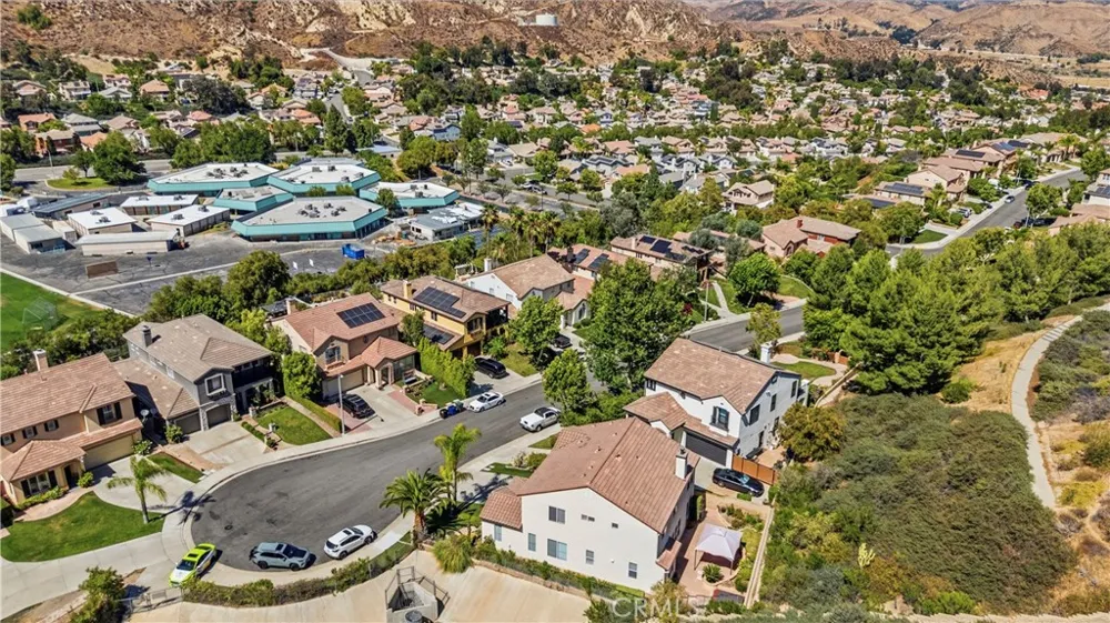 28454 Cascade Castaic, CA 91384