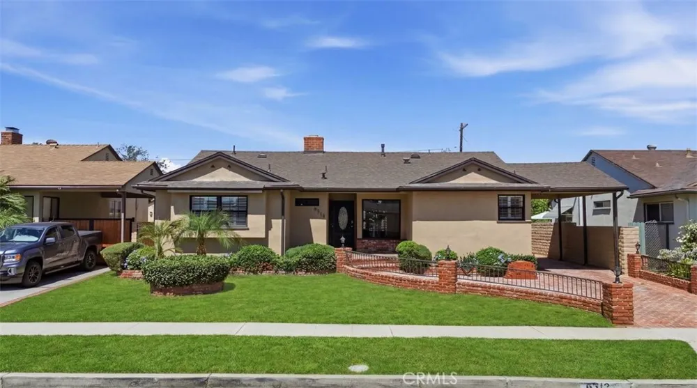 6313 Melvin Tarzana, CA 91335