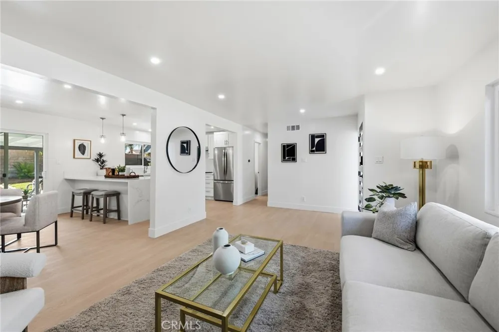 585 Wendy Newbury Park, CA 91320