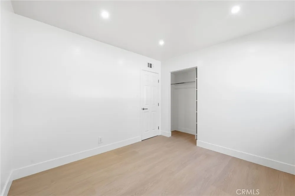 585 Wendy Newbury Park, CA 91320
