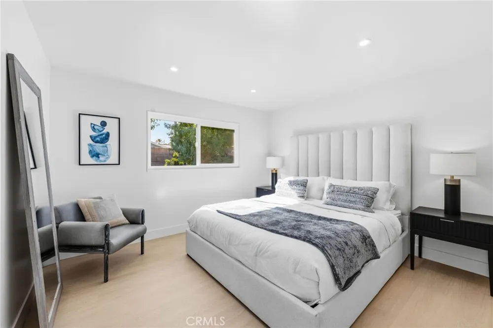 585 Wendy Newbury Park, CA 91320