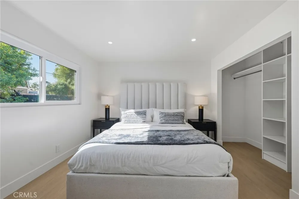 585 Wendy Newbury Park, CA 91320