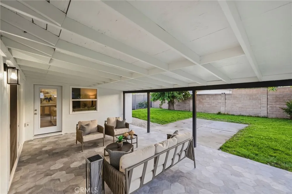 585 Wendy Newbury Park, CA 91320
