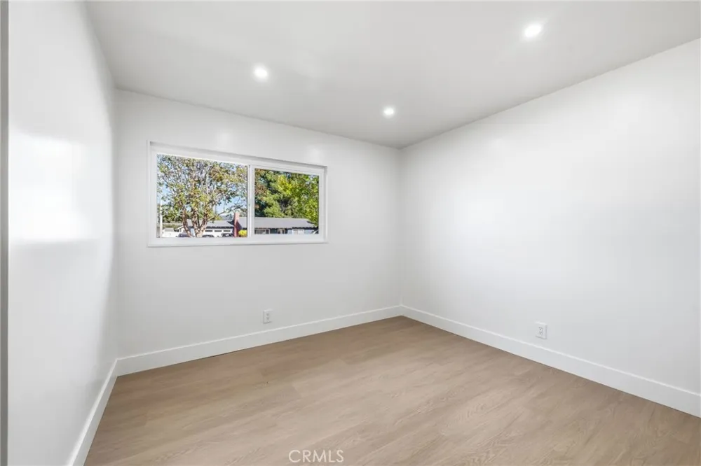 585 Wendy Newbury Park, CA 91320