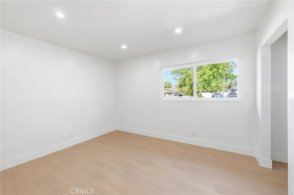 585 Wendy Newbury Park, CA 91320