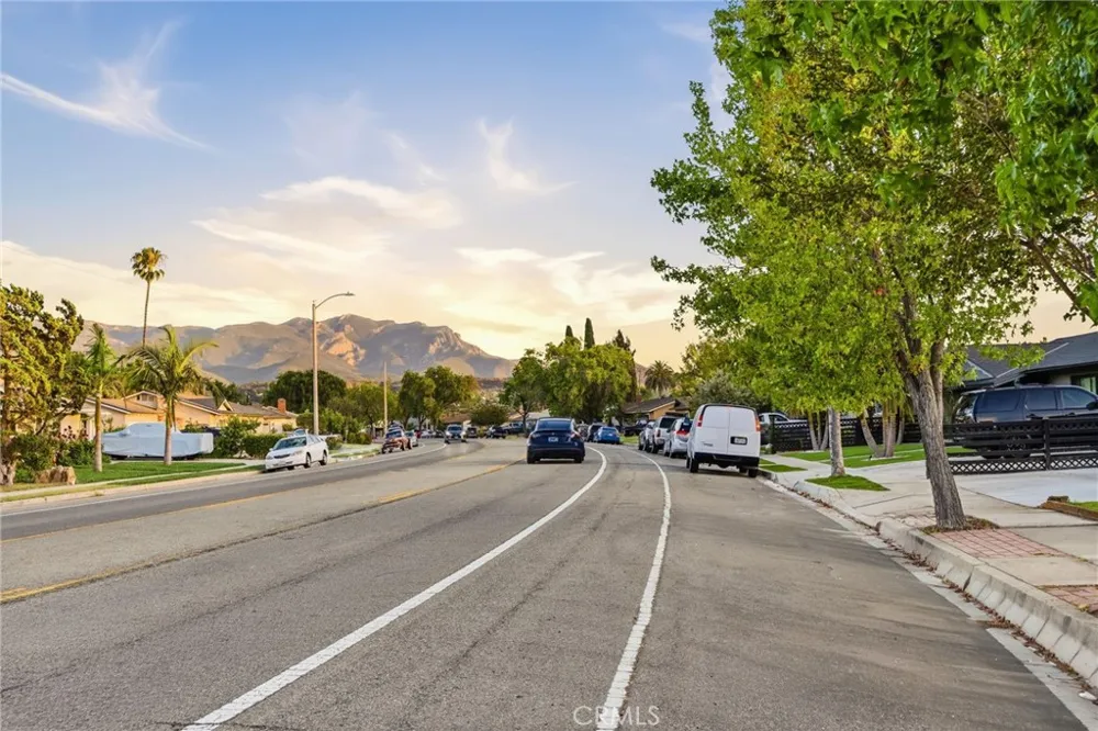 585 Wendy Newbury Park, CA 91320