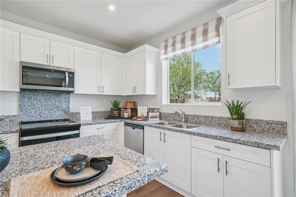 15375 Thundercloud Lane Victorville, CA 92394