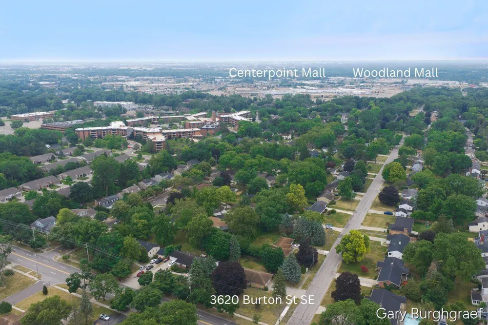 3026 Burton Street SE Grand Rapids, MI 49546