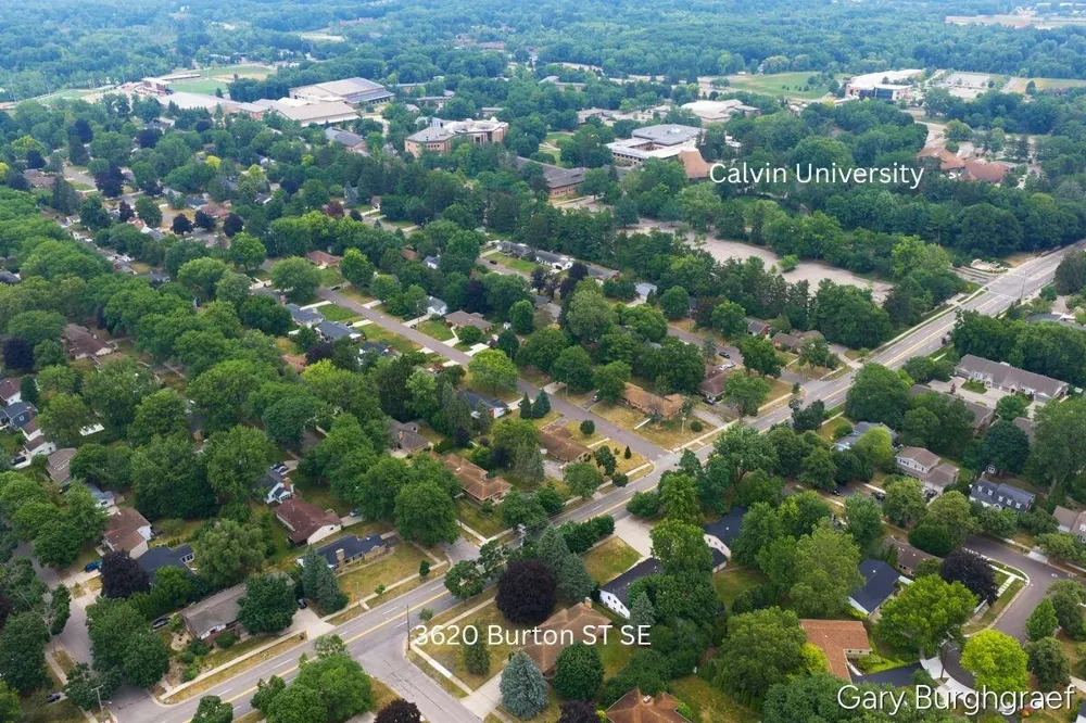 3026 Burton Street SE Grand Rapids, MI 49546