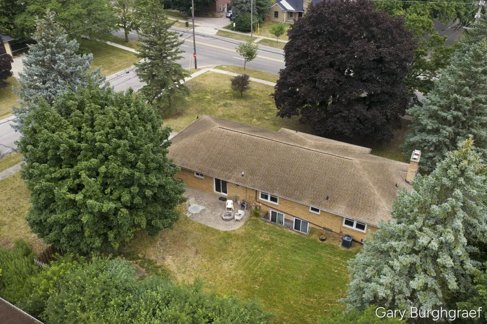 3026 Burton Street SE Grand Rapids, MI 49546