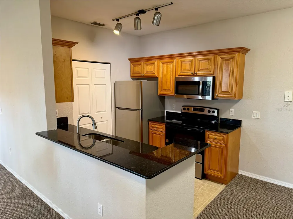 826 GRAND REGENCY POINT #203 Altamonte Springs, FL 32714