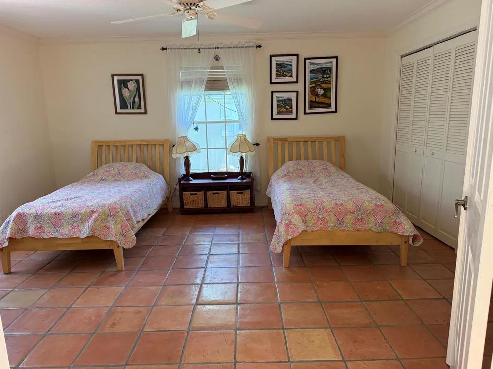 1290 5th Place Vero Beach, FL 32962