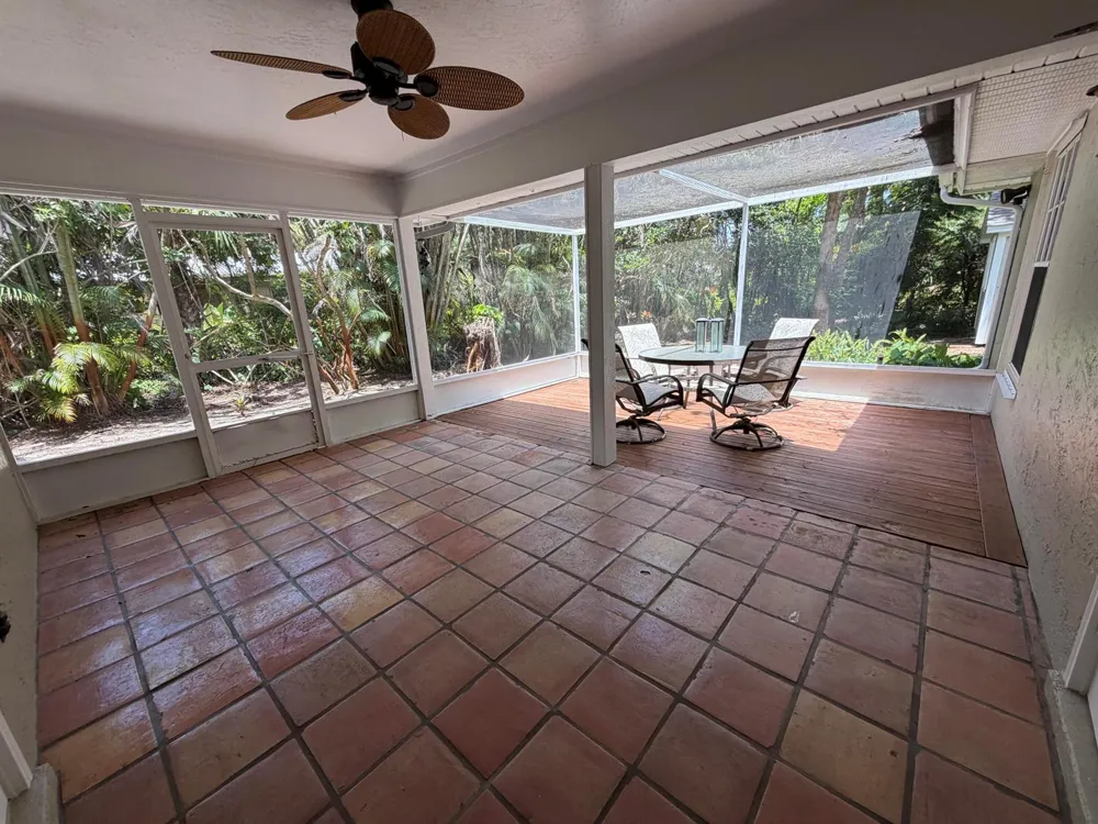 1290 5th Place Vero Beach, FL 32962