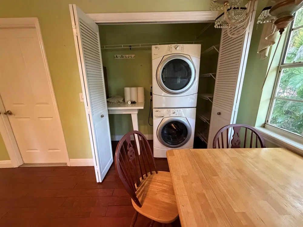 1290 5th Place Vero Beach, FL 32962