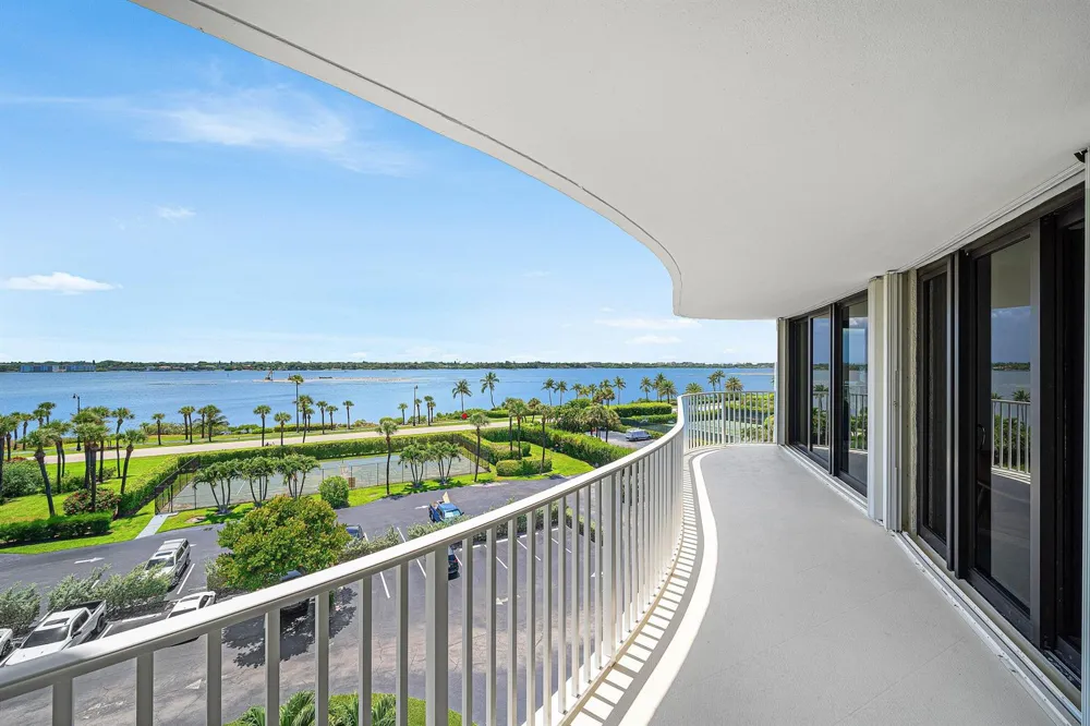 3360 S OCEAN BOULEVARD #5 A I Palm Beach, FL 33480