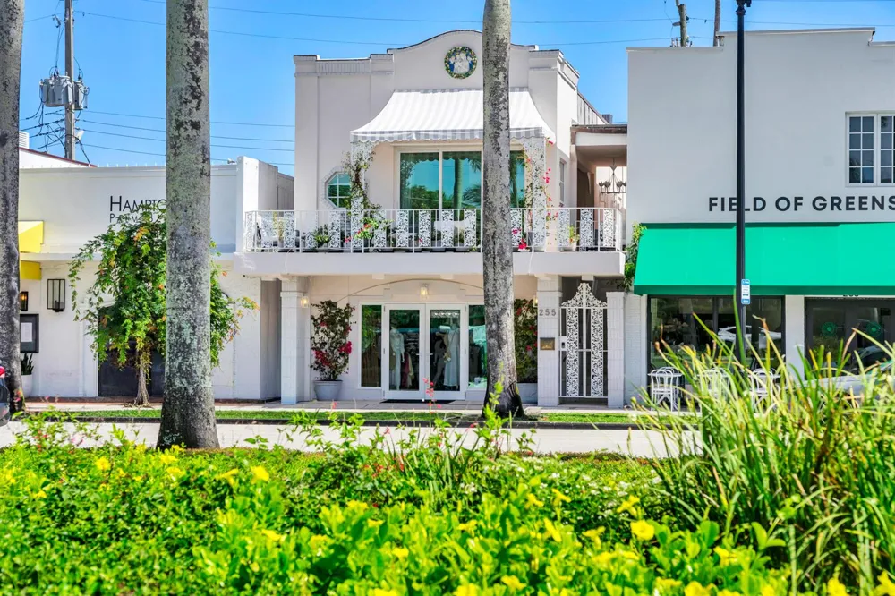 255 Royal Poinciana Way Palm Beach, FL 33480