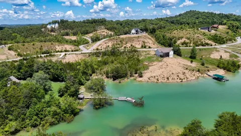 2 Emerald Pointe Blvd