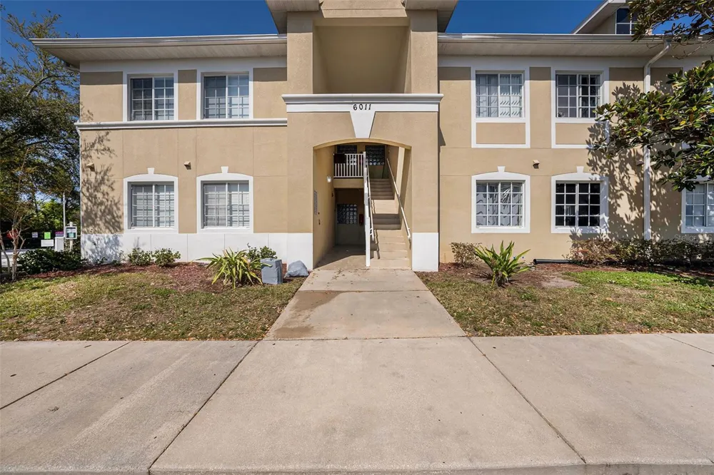 6011 SKYDALE WAY #101 Riverview, FL 33578