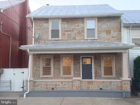 15 E MARKET STREET