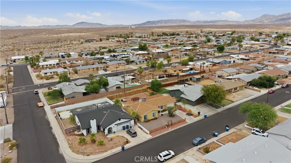1904 Cortez Needles, CA 92363