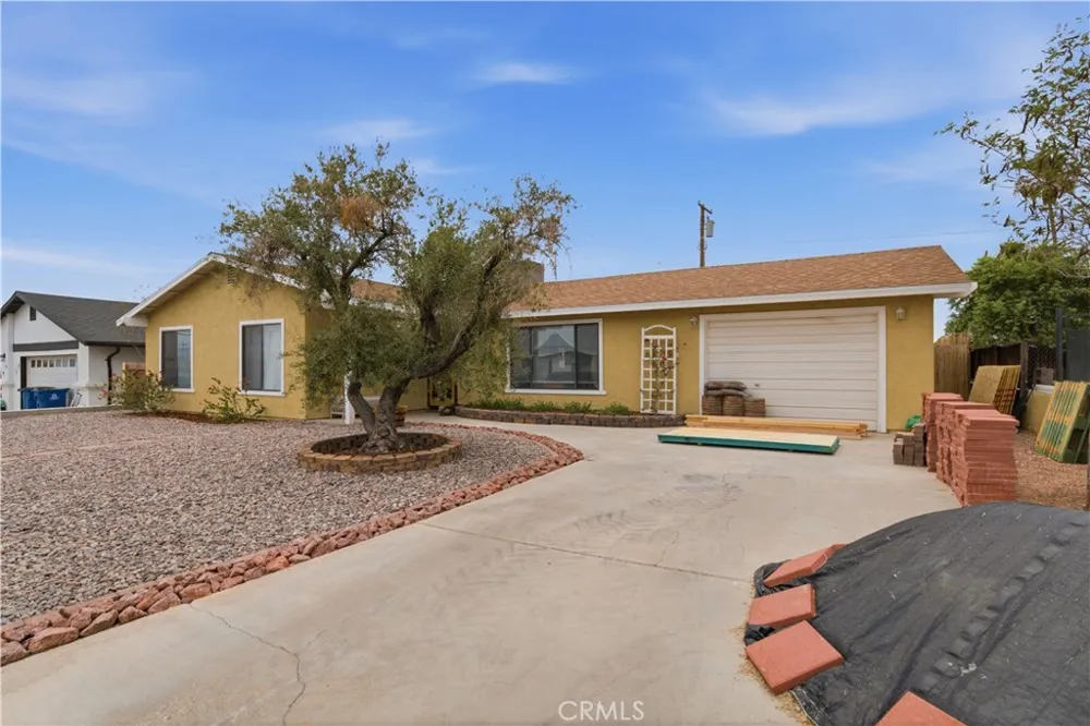 1904 Cortez Needles, CA 92363