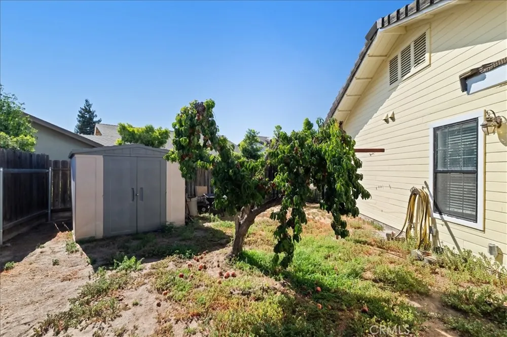2143 Locust Court Hughson, CA 95326