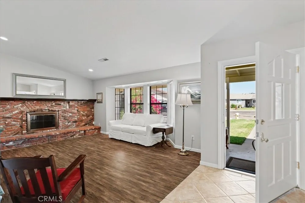 2143 Locust Court Hughson, CA 95326