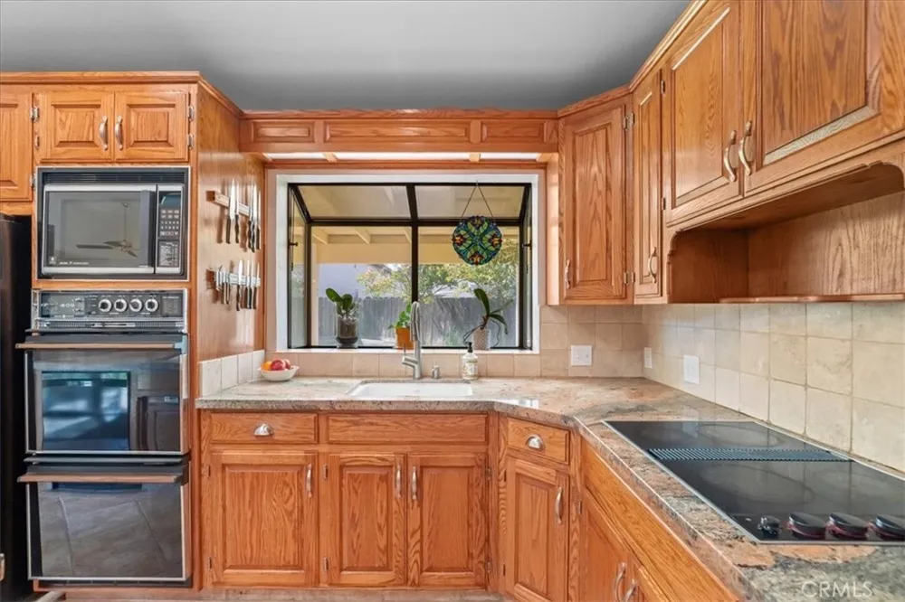 2143 Locust Court Hughson, CA 95326
