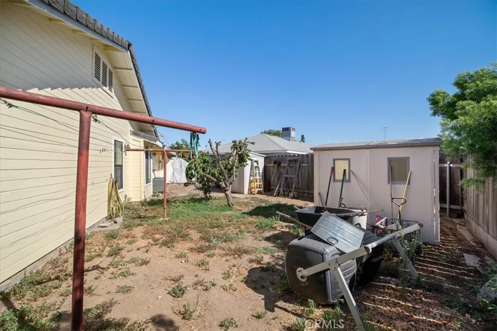 2143 Locust Court Hughson, CA 95326