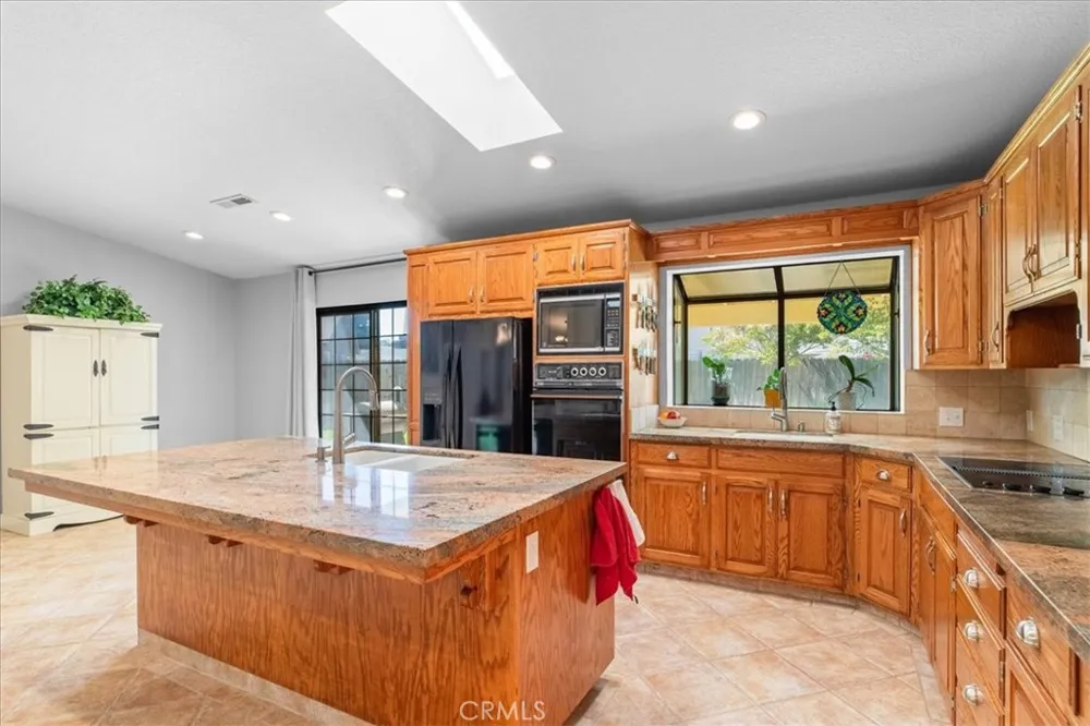 2143 Locust Court Hughson, CA 95326