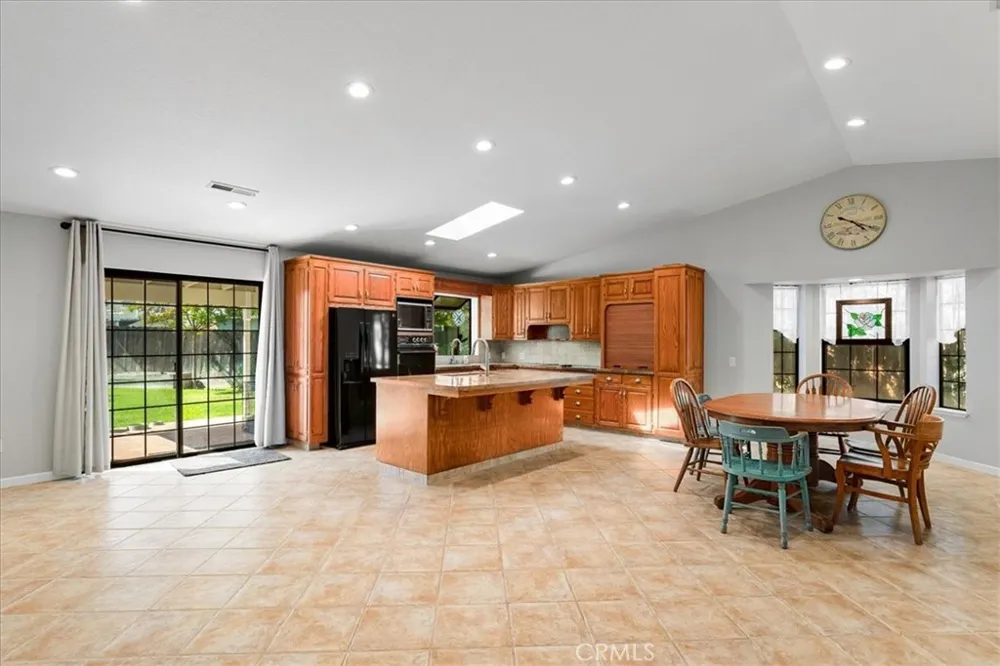 2143 Locust Court Hughson, CA 95326