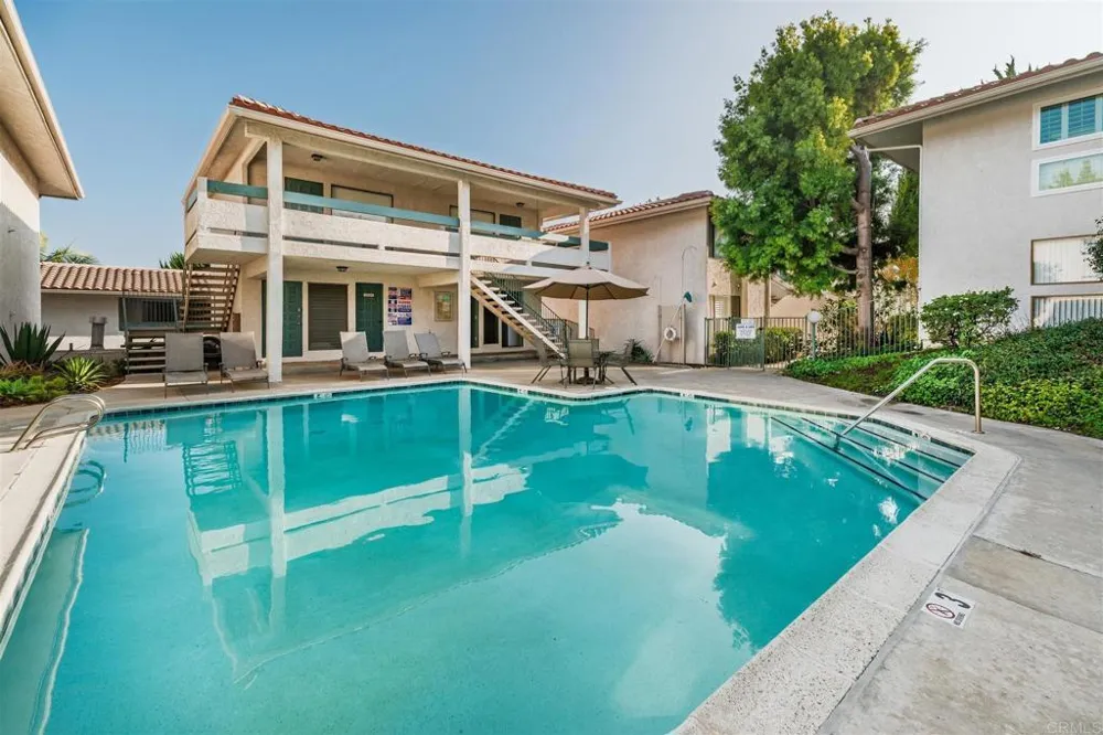 2304 Altisma Way #108 Carlsbad, CA 92009