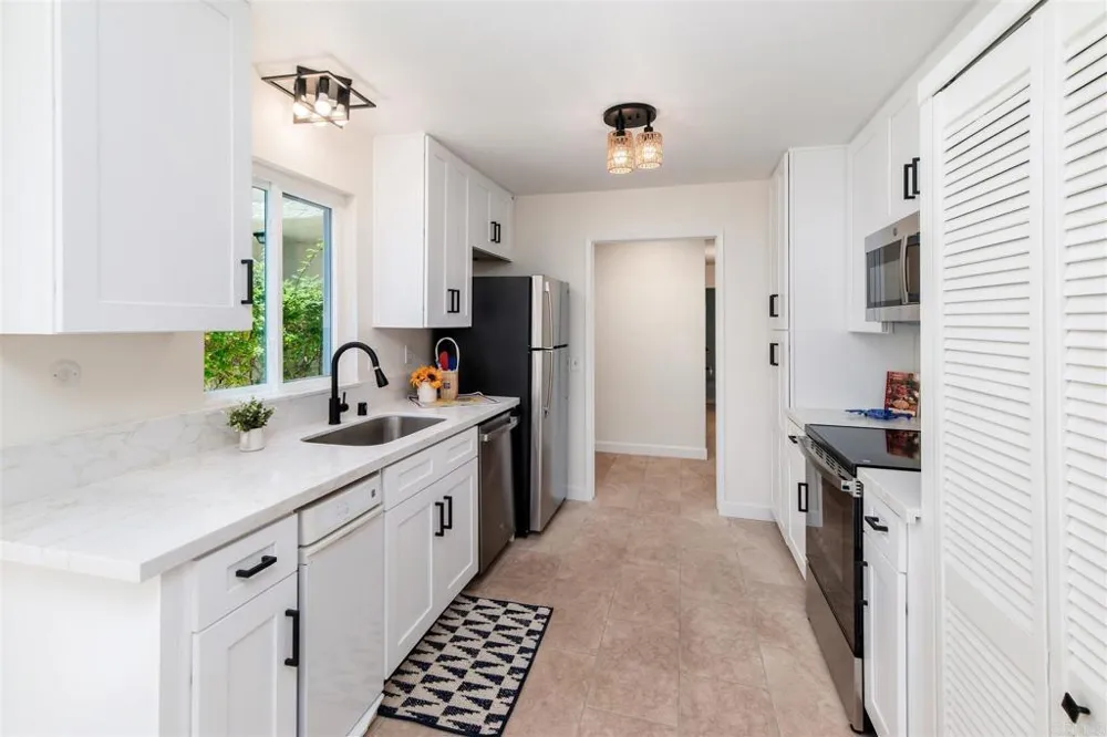 2304 Altisma Way #108 Carlsbad, CA 92009
