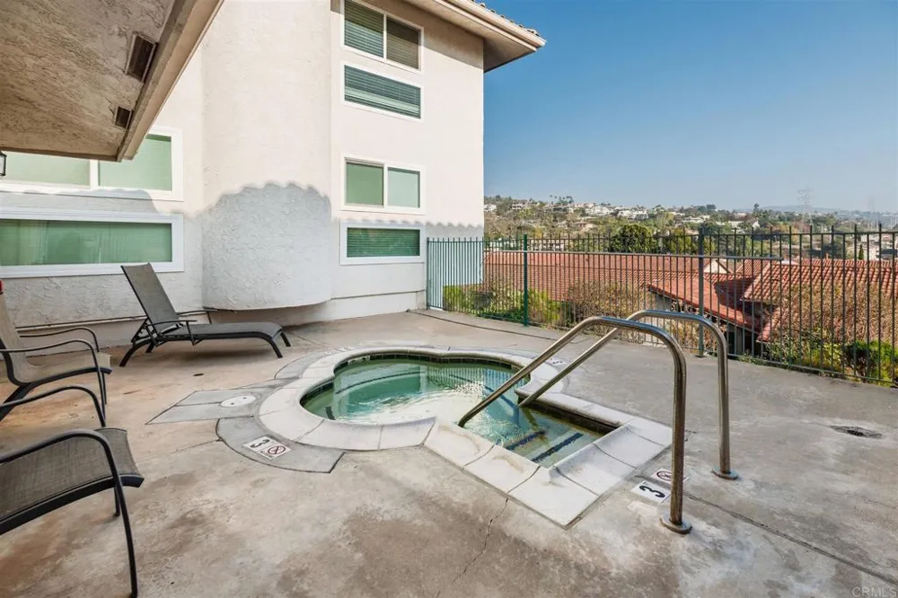 2304 Altisma Way #108 Carlsbad, CA 92009