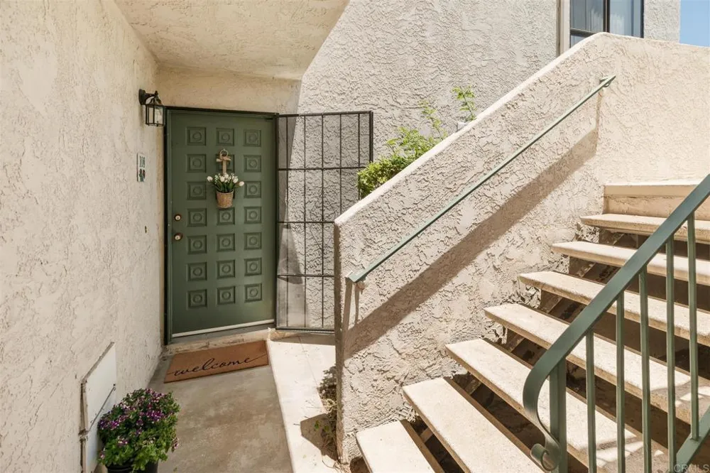 2304 Altisma Way #108 Carlsbad, CA 92009