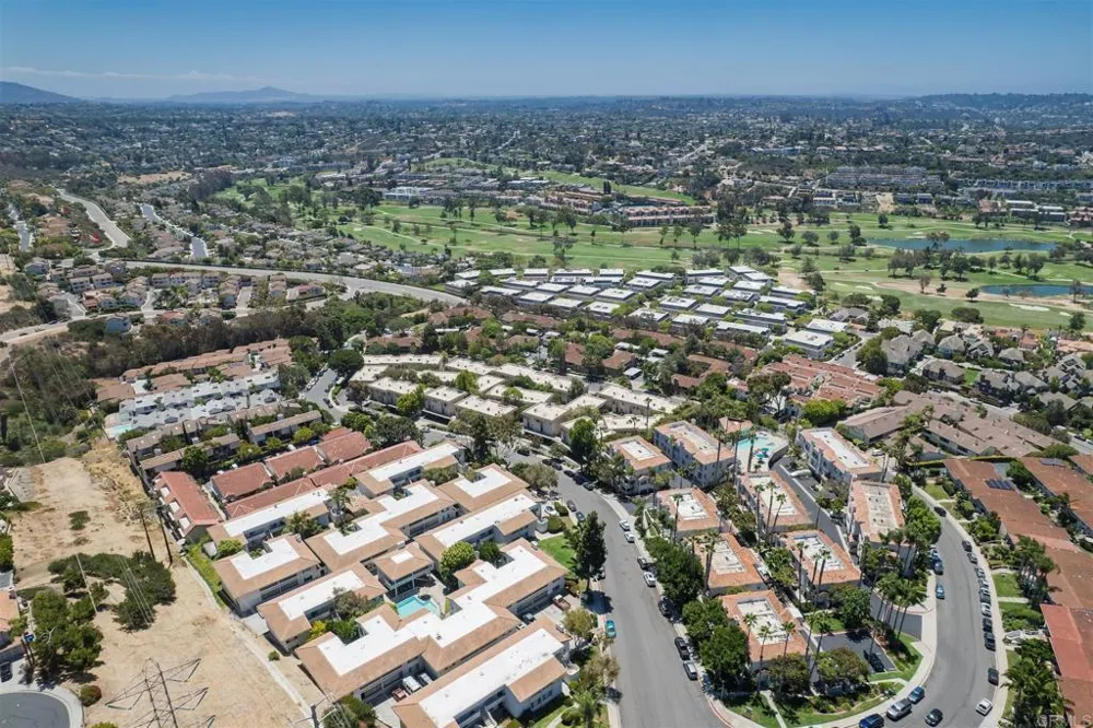2304 Altisma Way #108 Carlsbad, CA 92009