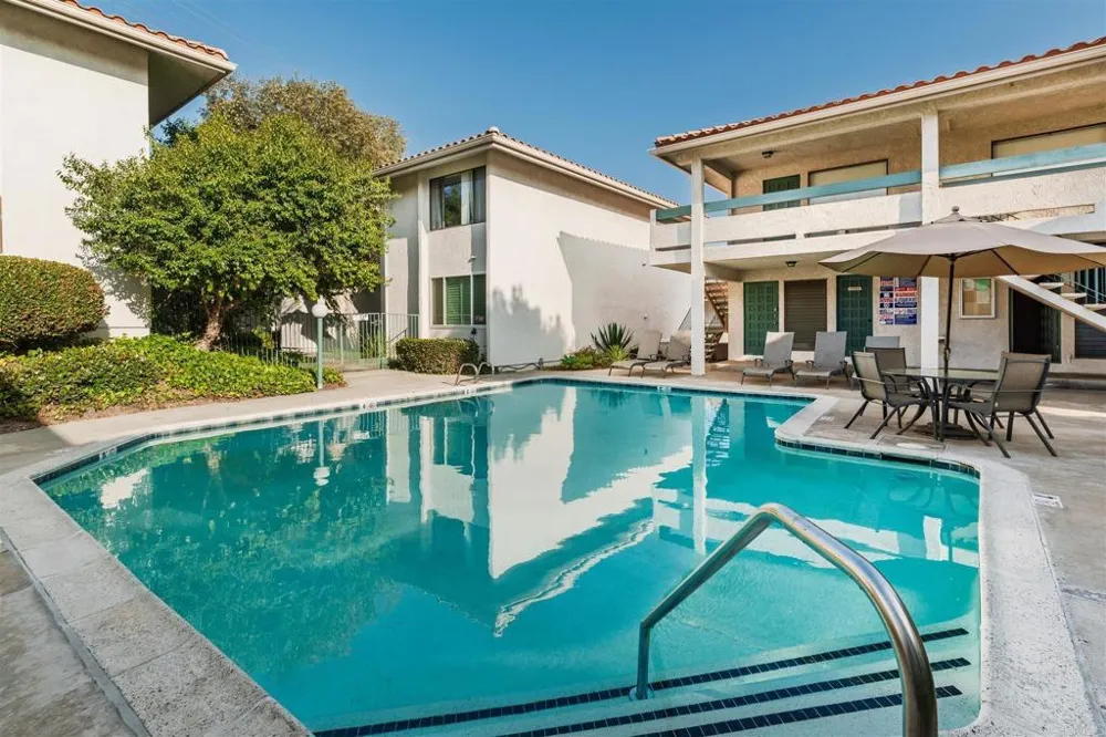 2304 Altisma Way #108 Carlsbad, CA 92009