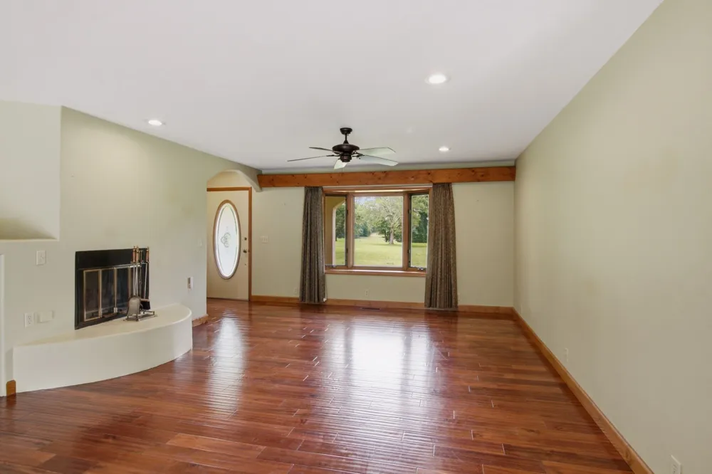 380 McIntosh Rd Paris, TN 38242