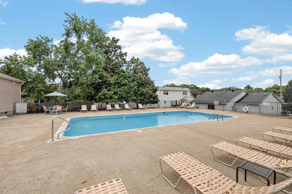 430 Walton Ferry Rd #802 Hendersonville, TN 37075