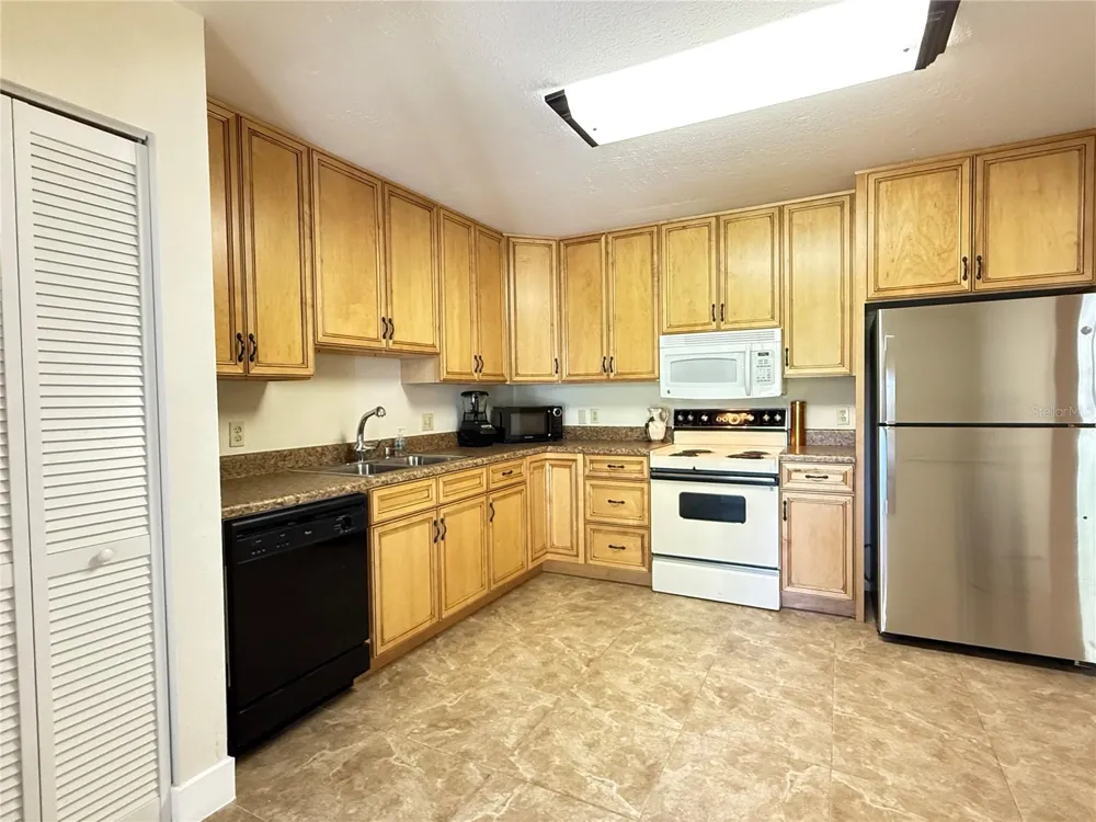 33 ANDREA DRIVE New Smyrna Beach, FL 32168